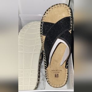 White Mountain women's